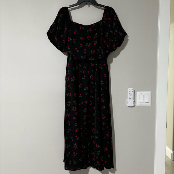 Petal & Pup Chlo Puff Sleeve Midi Sundress Cherry Print Size L - Picture 2 of 6